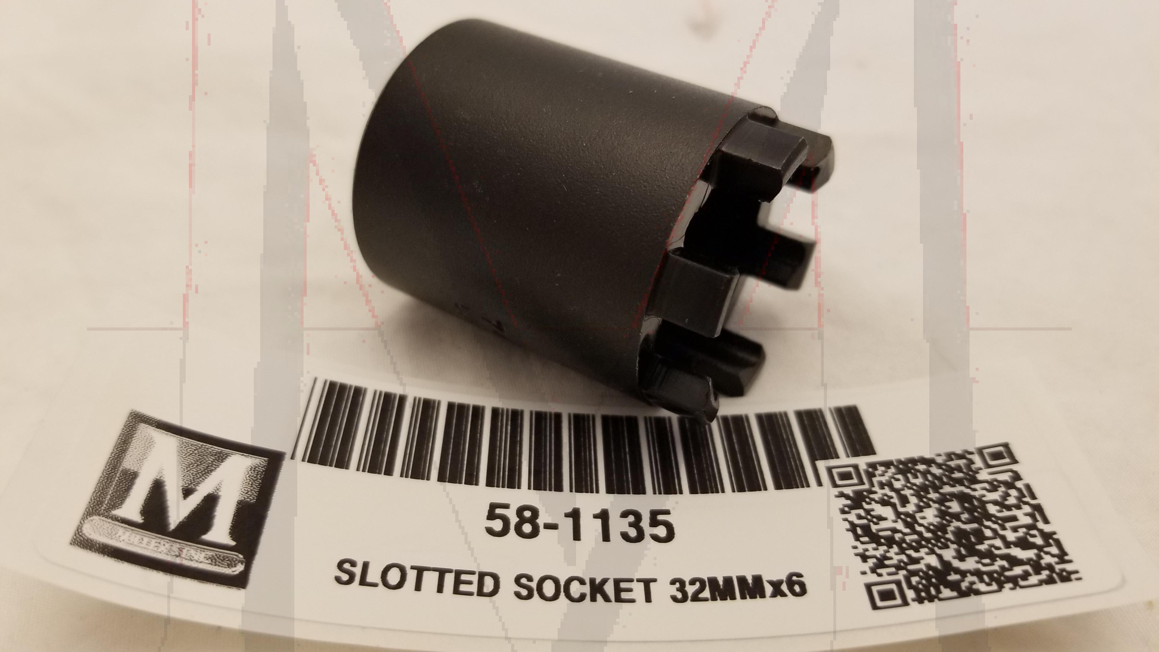 SLOTTED SOCKET 32MMx6